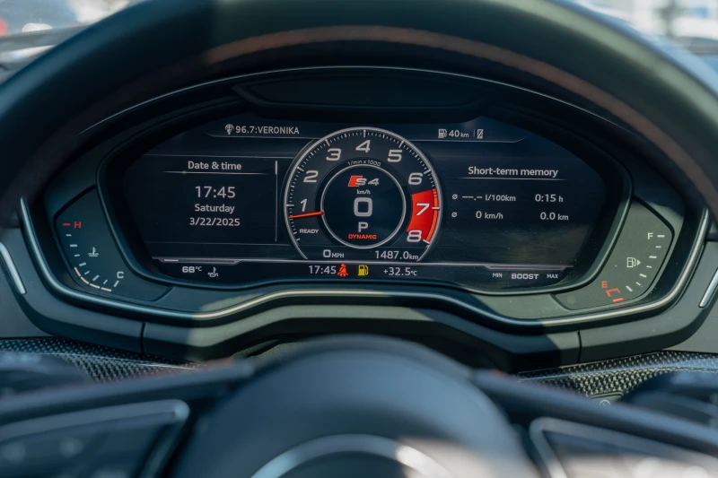 Audi S4 3.0TFSI/354HP/MASSAGE/CARBON/360/PANO/CARPLAY/LED, снимка 9 - Автомобили и джипове - 50784158