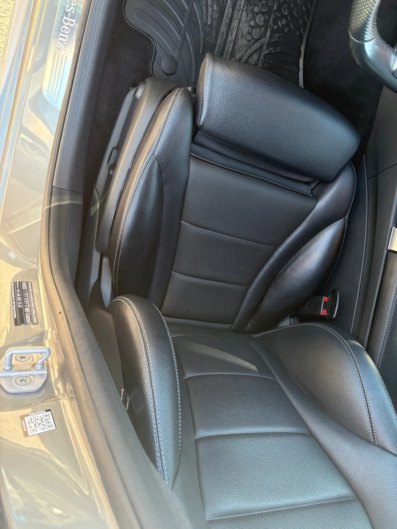 Mercedes-Benz C 250 AMG line 4 matic , снимка 9 - Автомобили и джипове - 52584710