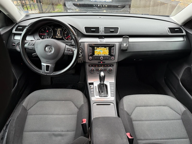 VW Passat, снимка 5 - Автомобили и джипове - 52223611