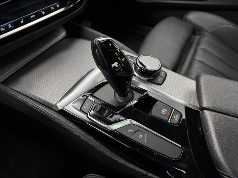 BMW 530 i  xDrive, снимка 10 - Автомобили и джипове - 52838423