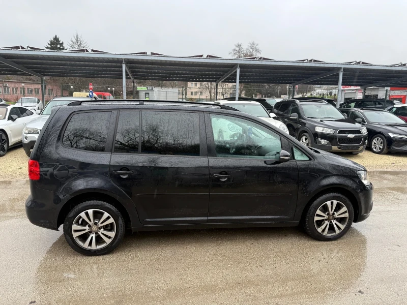 VW Touran 1.6TDI - 105к.с. - 7 Места - 135 000КМ!, снимка 6 - Автомобили и джипове - 52890970