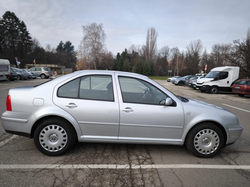 VW Bora, снимка 9 - Автомобили и джипове - 53099202