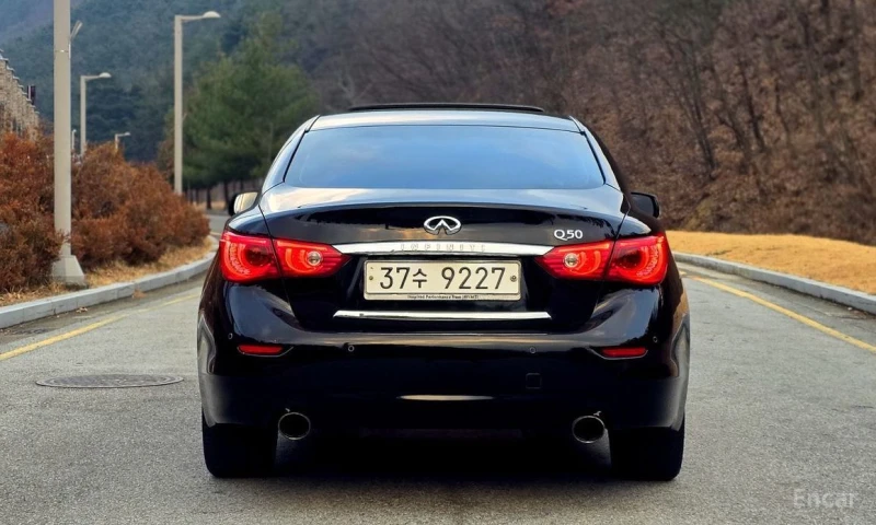 Infiniti Q50, снимка 5 - Автомобили и джипове - 53510711