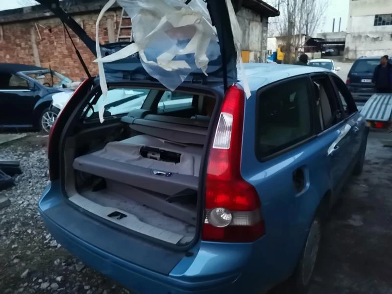 Volvo V50 2.0d, снимка 6 - Автомобили и джипове - 47189699