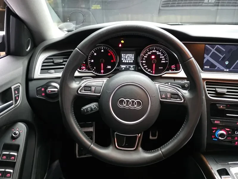 Audi A5 2.0 TDI Quattro, снимка 13 - Автомобили и джипове - 54551490