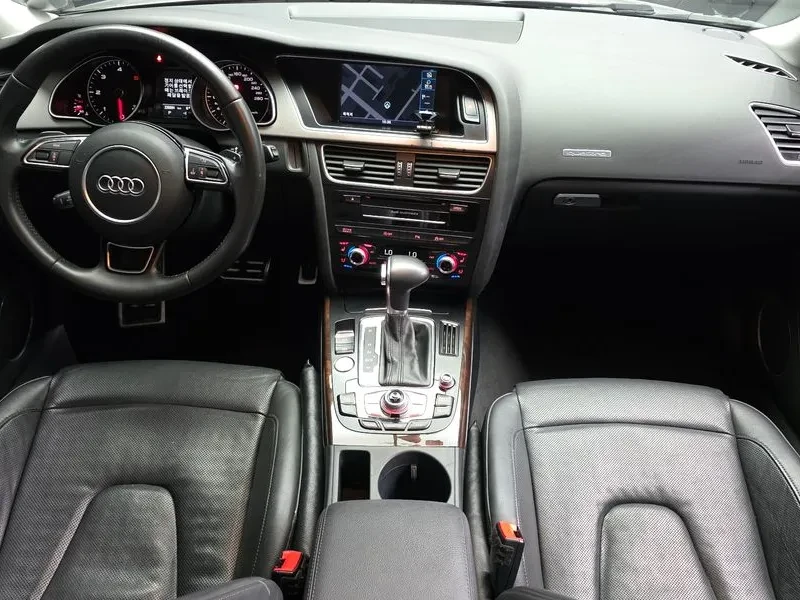 Audi A5 2.0 TDI Quattro, снимка 7 - Автомобили и джипове - 54551490