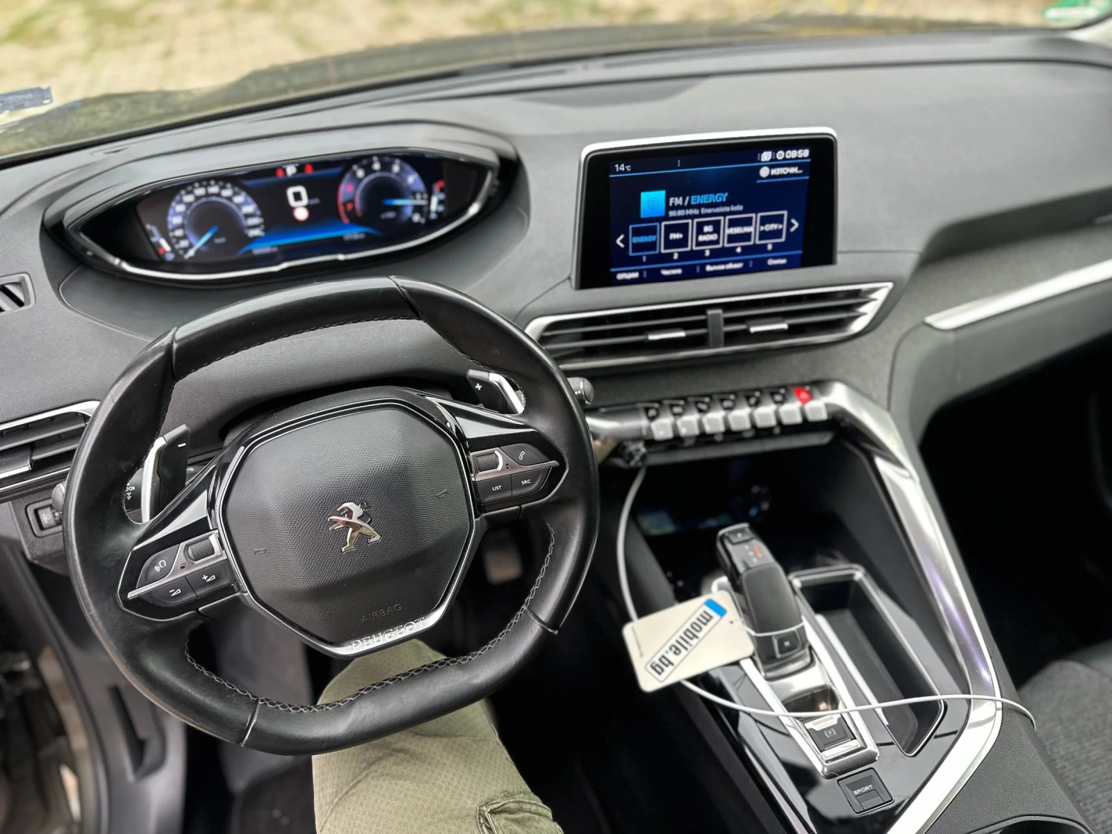 Peugeot 3008  1.2i  - изображение 8