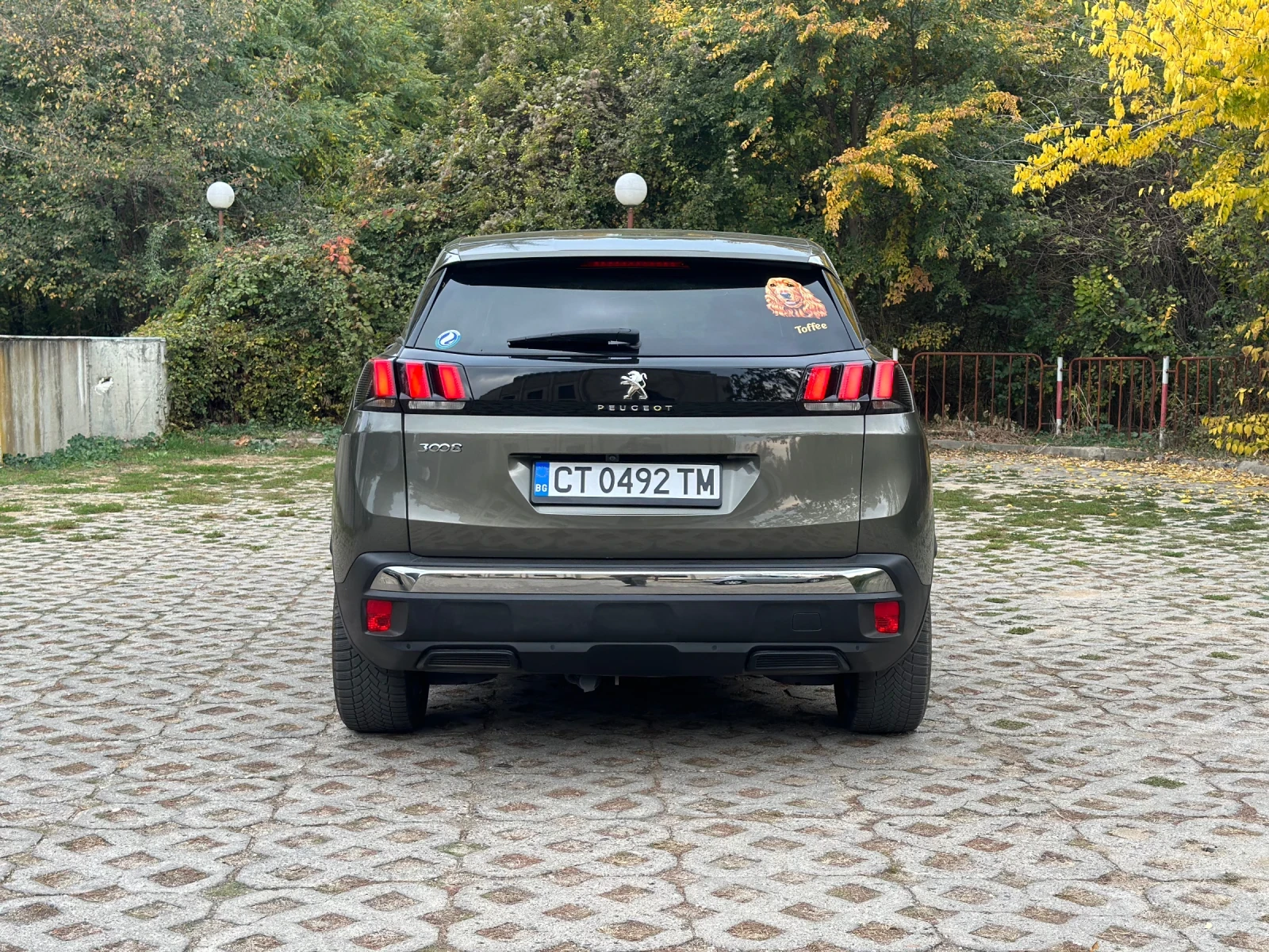 Peugeot 3008  1.2i  - изображение 6