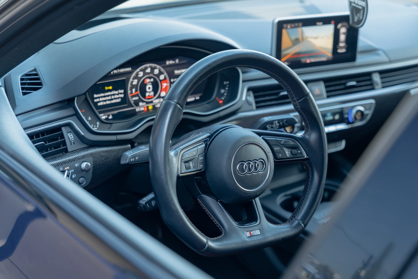 Audi S4 3.0TFSI/354HP/MASSAGE/CARBON/360/PANO/CARPLAY/LED - изображение 7