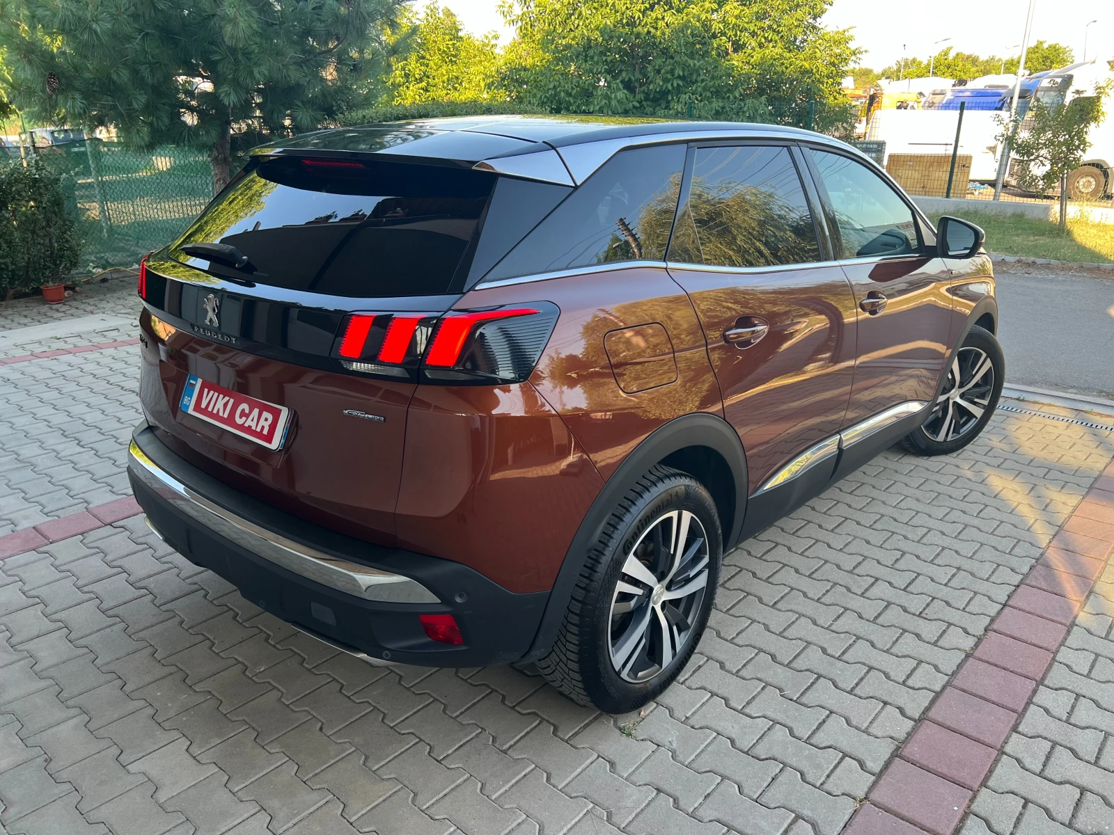 Peugeot 3008 1.2 GT Line Premium S&S EAT6 - изображение 2
