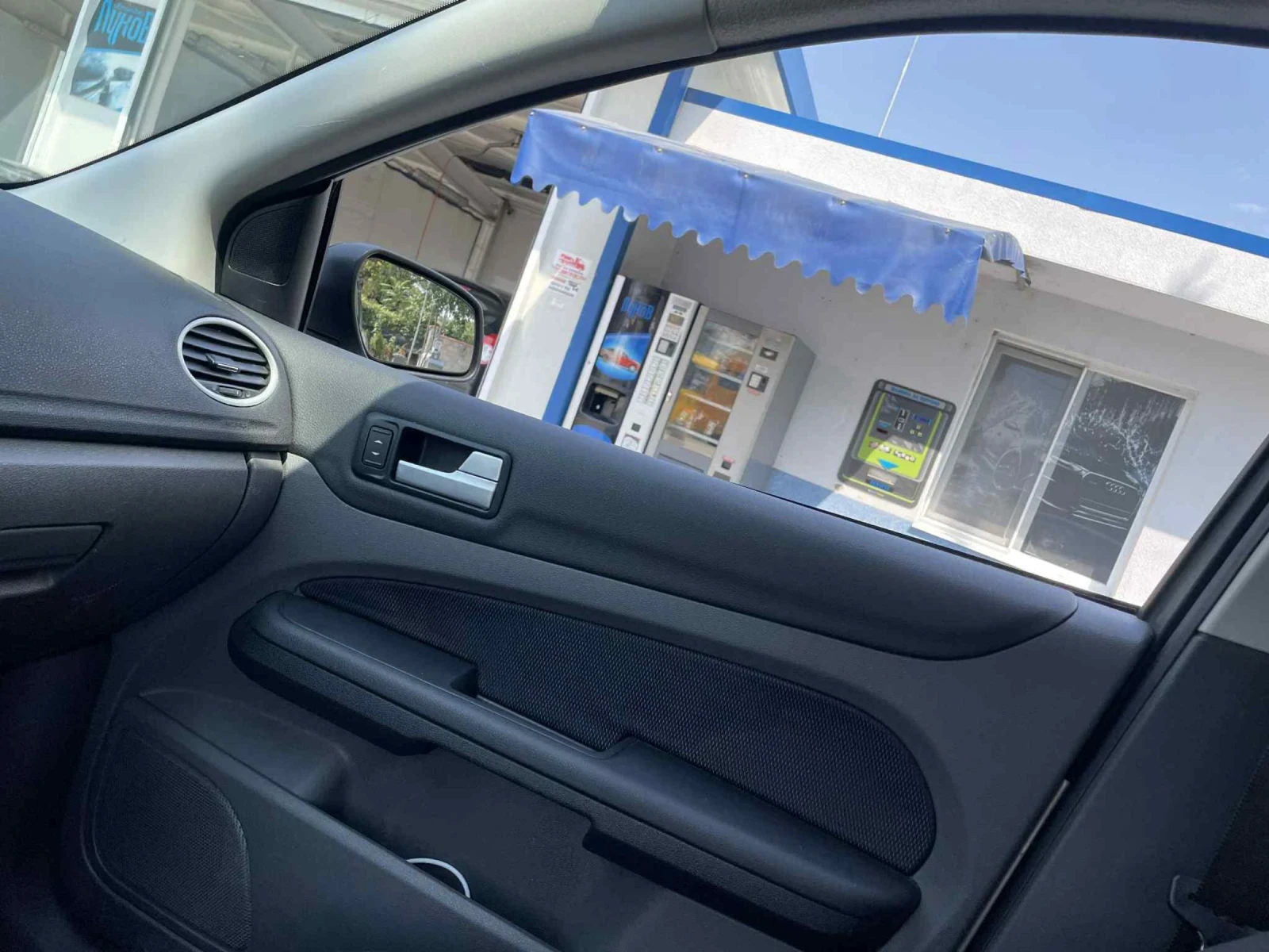 Ford Focus 1.6 бензин - изображение 10
