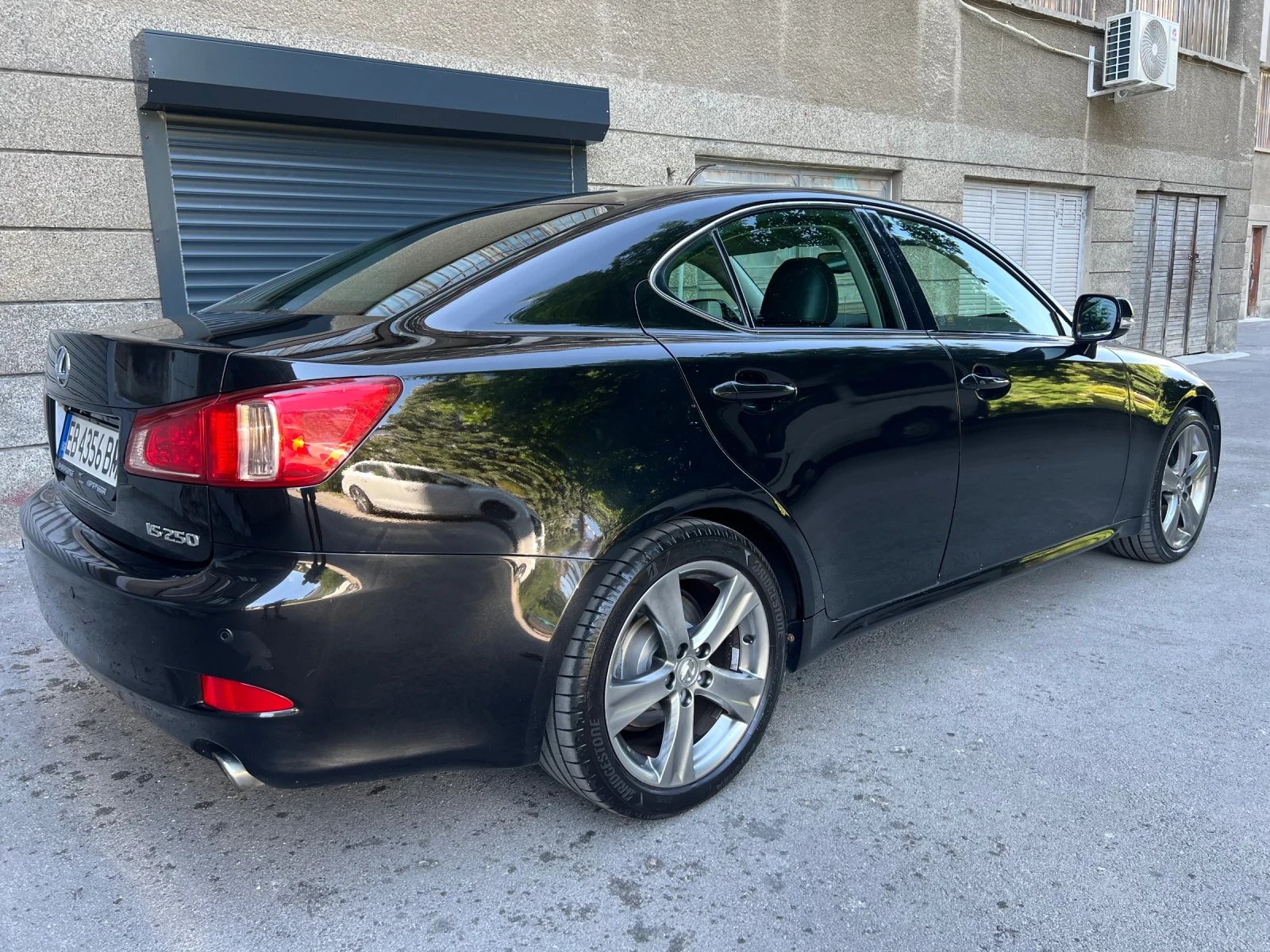 Lexus IS 250  - изображение 8