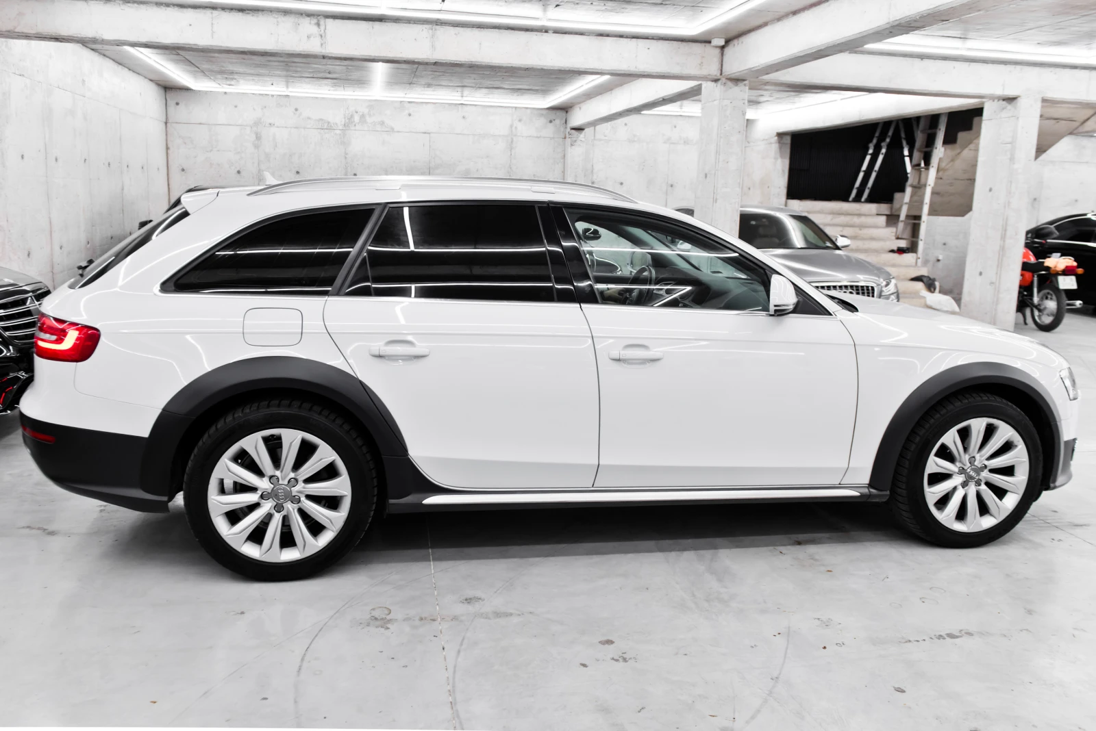 Audi A4 Allroad QUATTRO - изображение 4