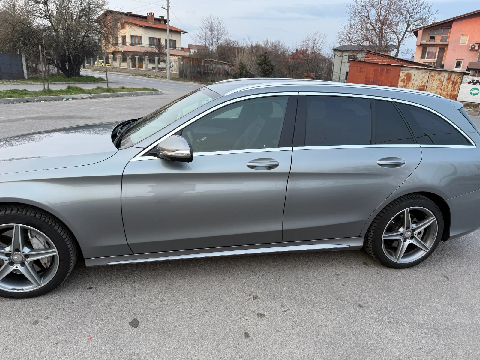 Mercedes-Benz C 250 AMG line 4 matic , снимка 4 - Автомобили и джипове - 53929730