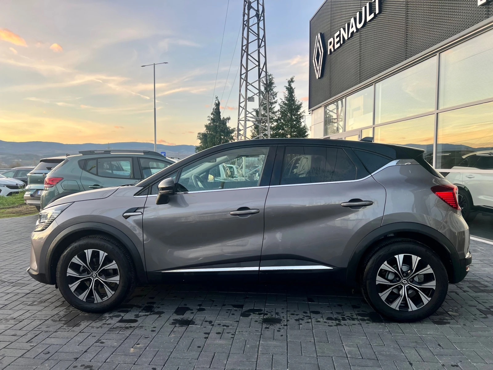 Renault Captur 1.3 TCe / 140 к.с. - изображение 6