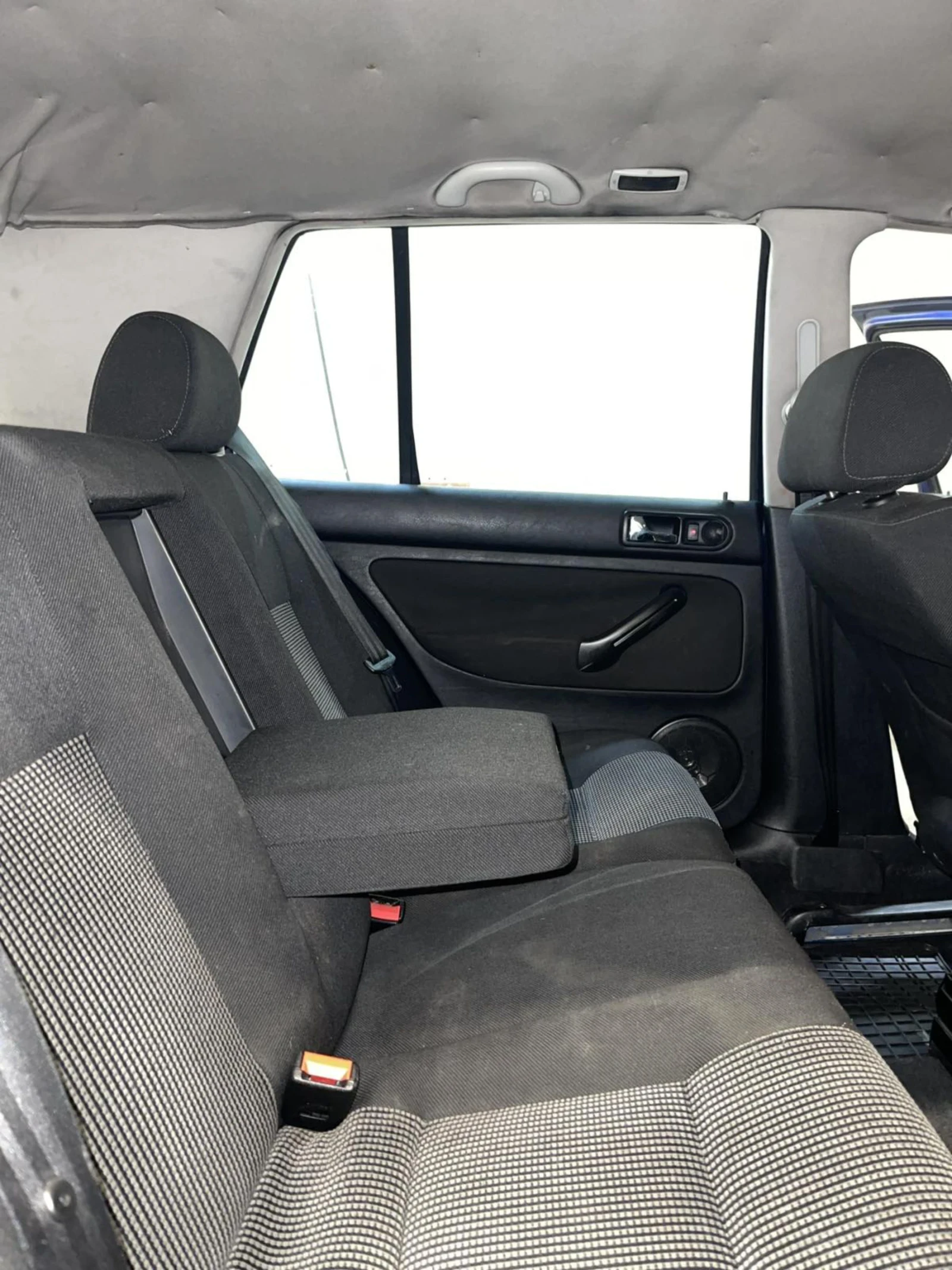 VW Golf  - изображение 8