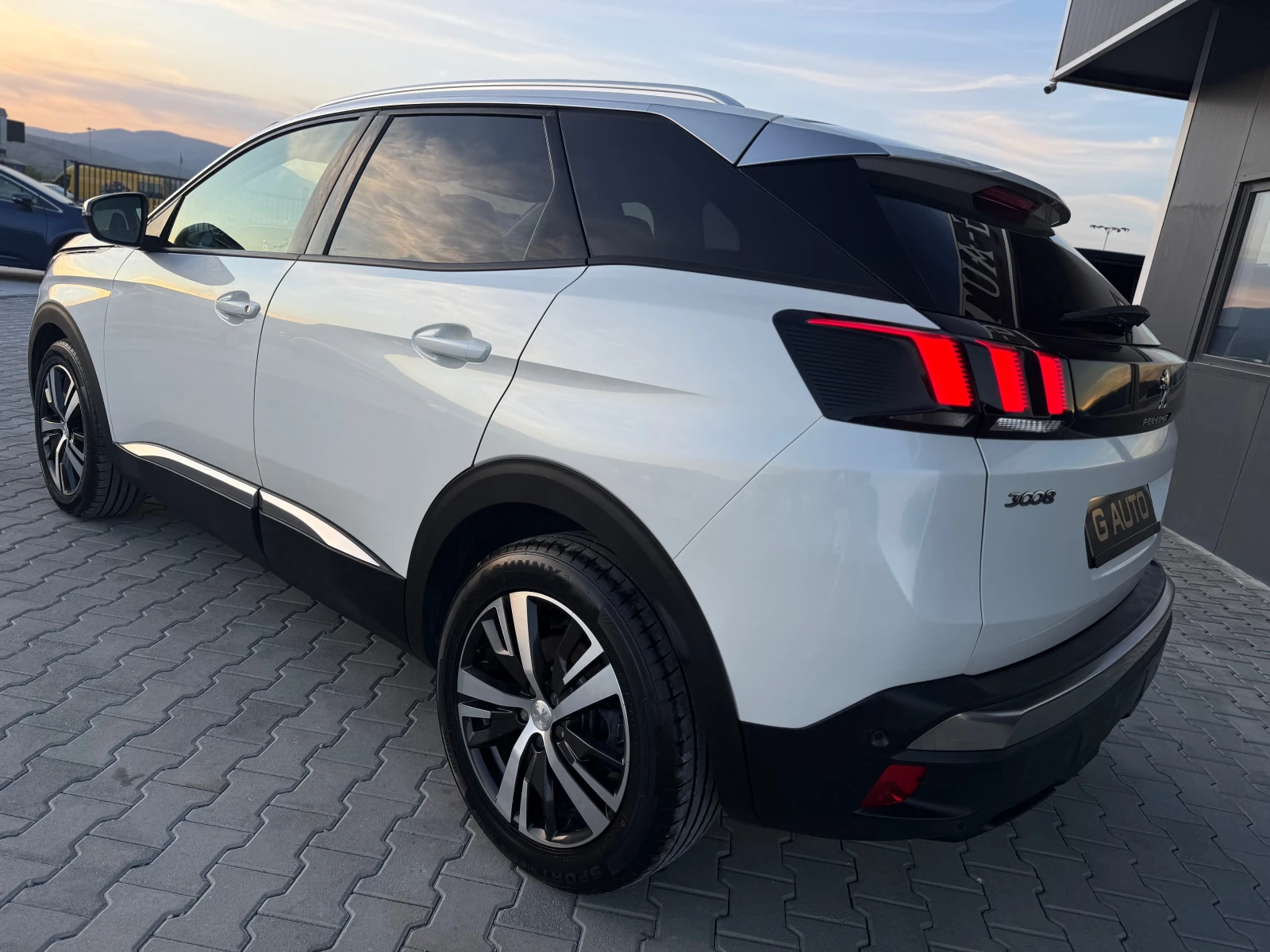 Peugeot 3008 1.5HDI 131 ks Собствен лизинг !!!, снимка 7 - Автомобили и джипове - 54355246