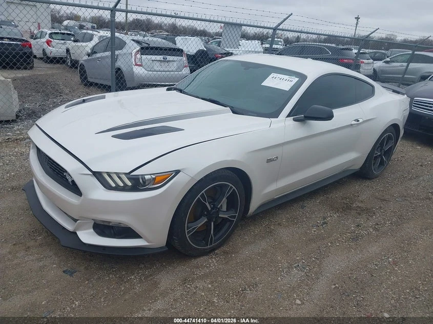 Ford Mustang 5.0l Gt Premium, снимка 2 - Автомобили и джипове - 54389607