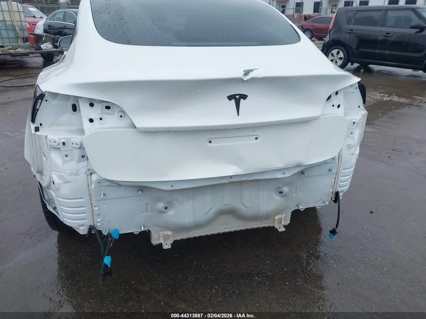 Tesla Model 3 Long Range/Mid Range/Standard Range/Standard Range, снимка 6 - Автомобили и джипове - 54419111