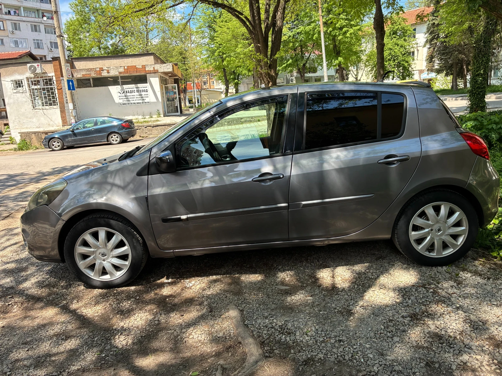 Renault Clio Anniversary GT Edition, снимка 4 - Автомобили и джипове - 54493451