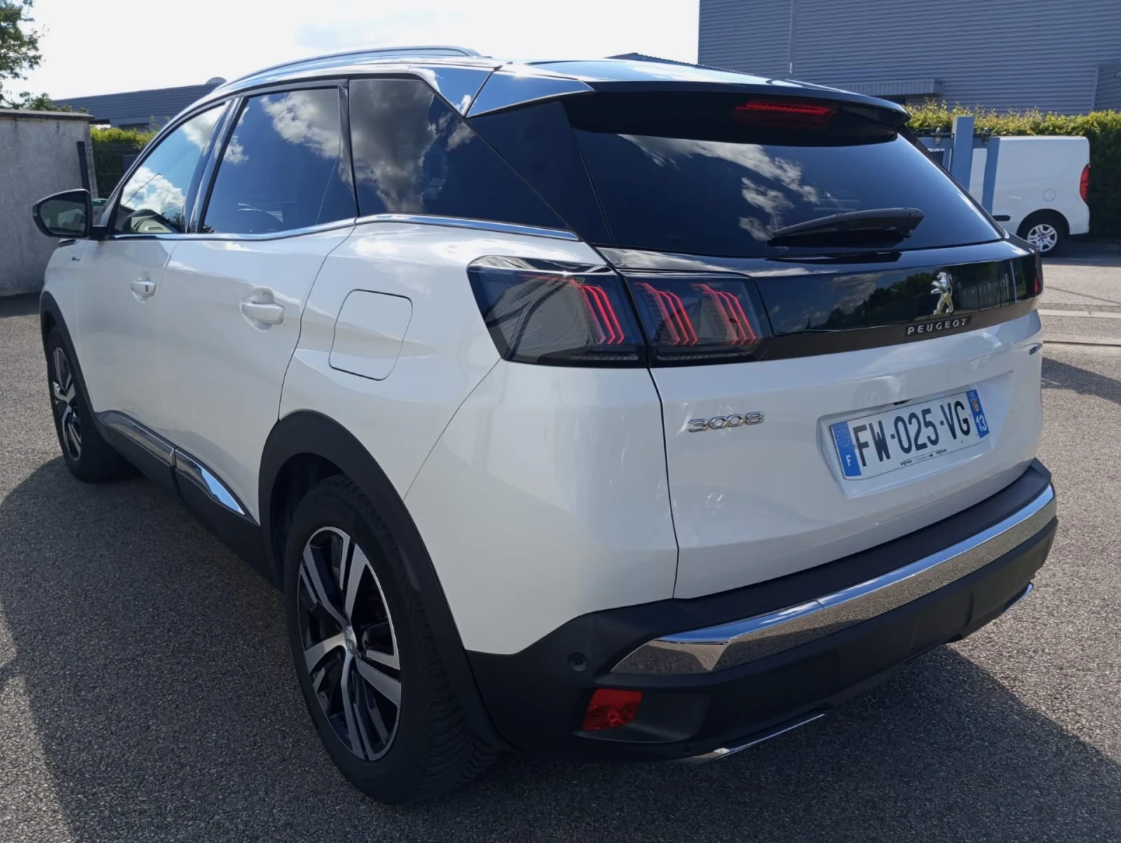Peugeot 3008 GT 300 4WD PLUG-IN-HYBRID S&S EAT8 | Mobile.bg � ����������� 2