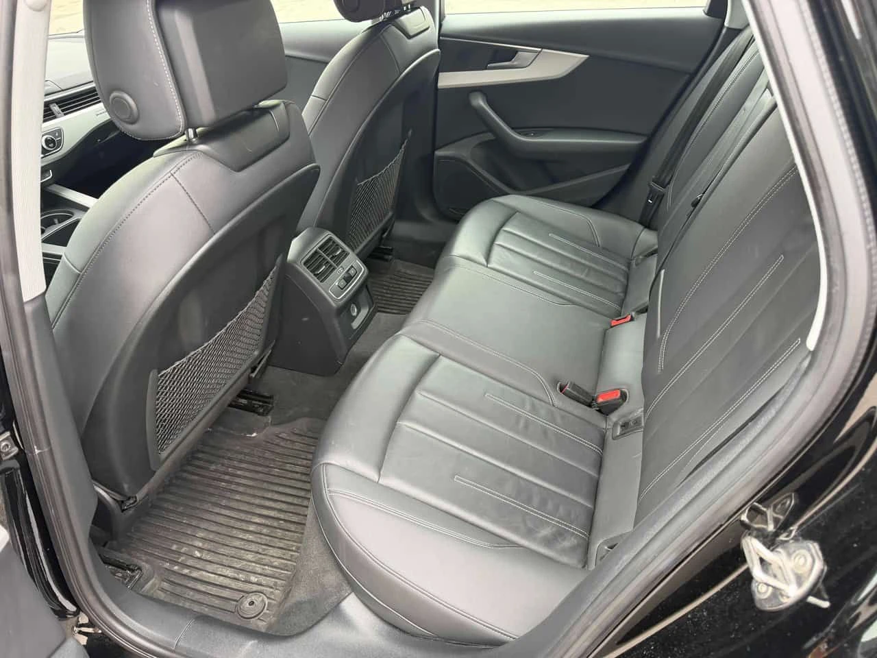 Audi A4 Komfort /LED/DISTRONIC/CARFAX/АВТОКРЕДИТ, снимка 10 - Автомобили и джипове - 54588651