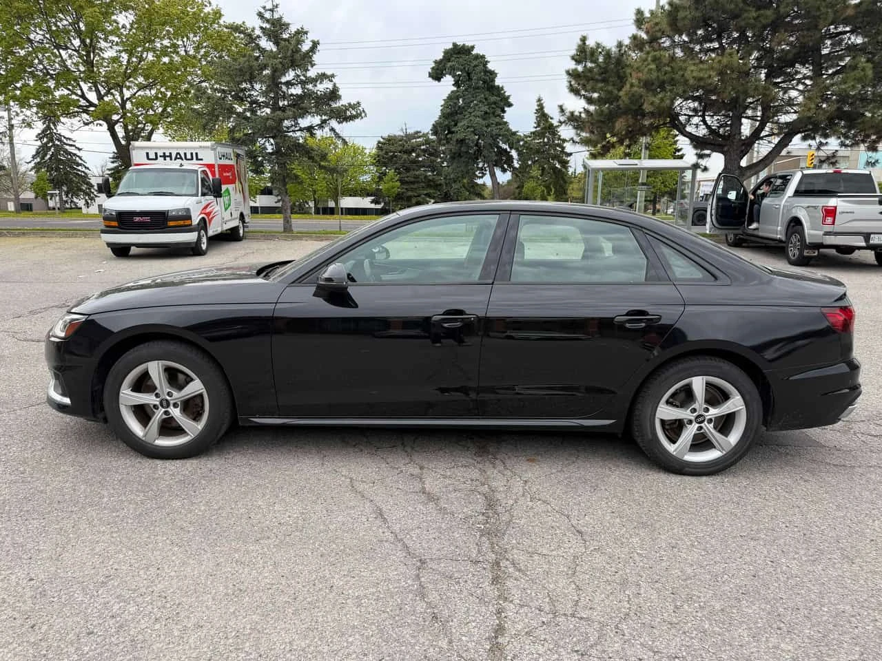 Audi A4 Komfort /LED/DISTRONIC/CARFAX/АВТОКРЕДИТ, снимка 13 - Автомобили и джипове - 54588651