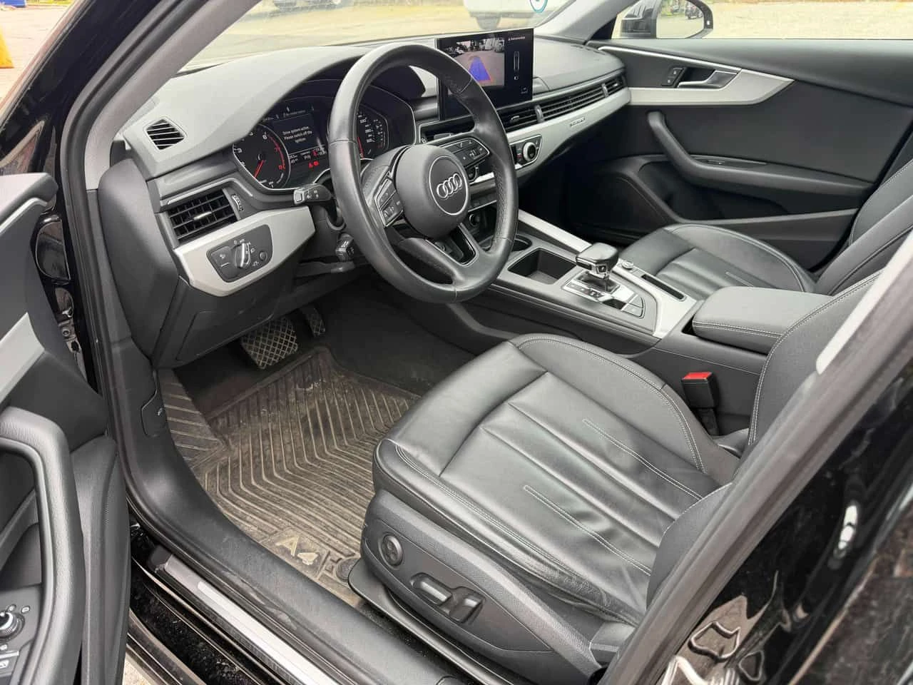 Audi A4 Komfort /LED/DISTRONIC/CARFAX/АВТОКРЕДИТ, снимка 16 - Автомобили и джипове - 54588651