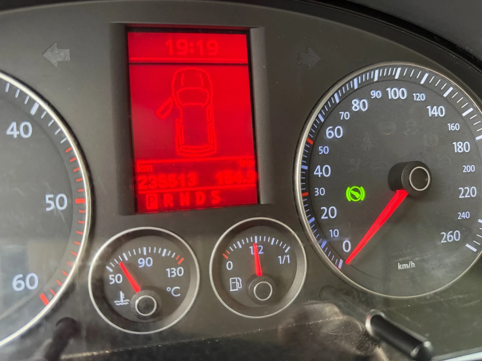 VW Caddy 6+ 1 , снимка 15 - Автомобили и джипове - 55137816