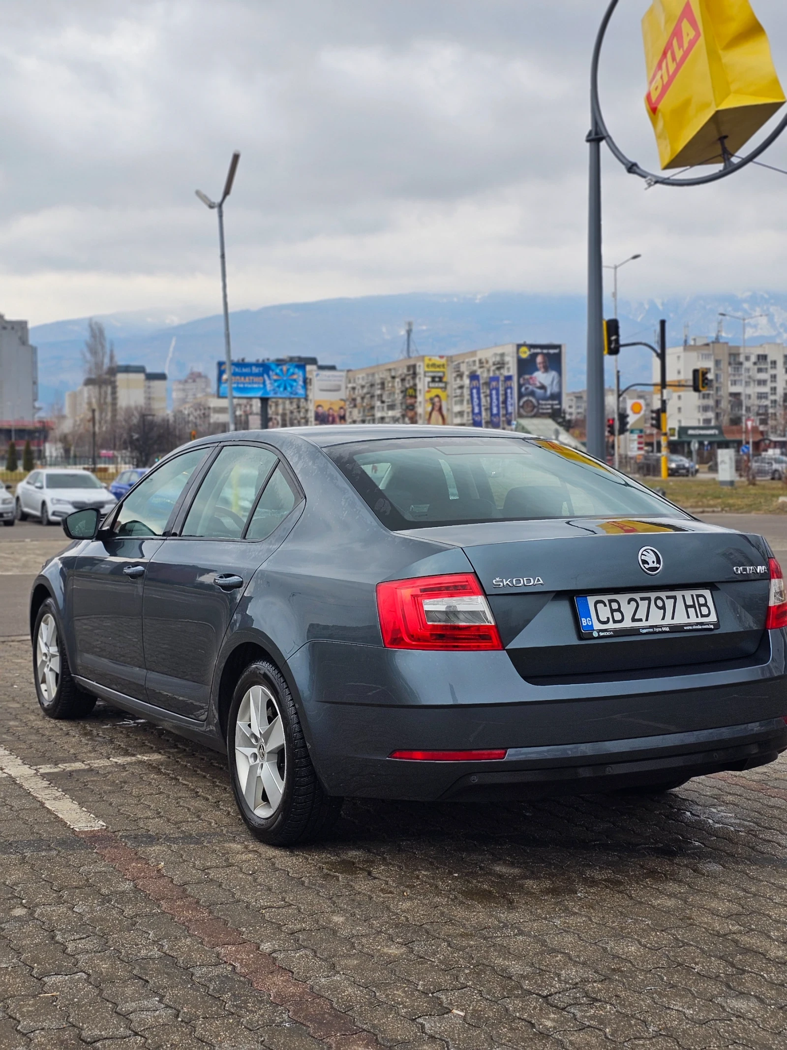 Skoda Octavia 1.0 TSI DSG-7  Facelift / 97 000 km /  Еуратек, снимка 6 - Автомобили и джипове - 55463055