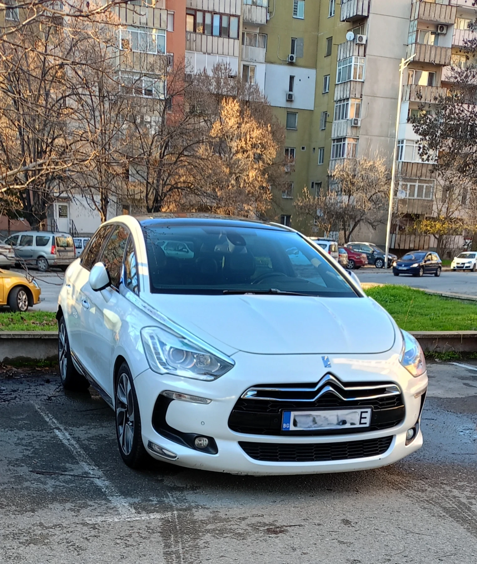 Citroen DS5, снимка 3 - Автомобили и джипове - 56120303