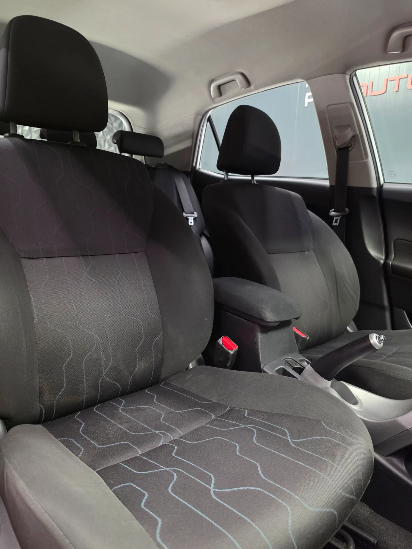 Toyota Auris 1.4D-4D* FACELIFT* 90��* PWR HEAT* �����* EURO5 | Mobile.bg � ����������� 13