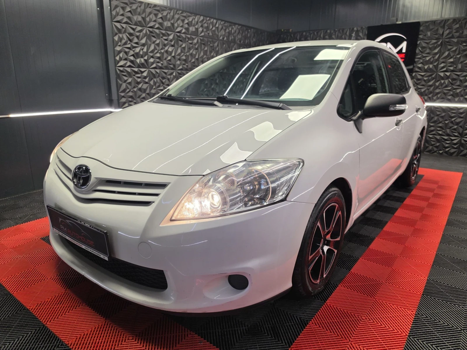 Toyota Auris 1.4D-4D* FACELIFT* 90��* PWR HEAT* �����* EURO5 | Mobile.bg � ����������� 2