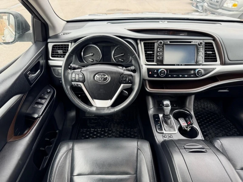 Toyota Highlander * XLE* AWD* CARFAX* , снимка 9 - Автомобили и джипове - 53028916