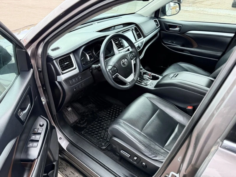 Toyota Highlander * XLE* AWD* CARFAX* , снимка 11 - Автомобили и джипове - 53028916