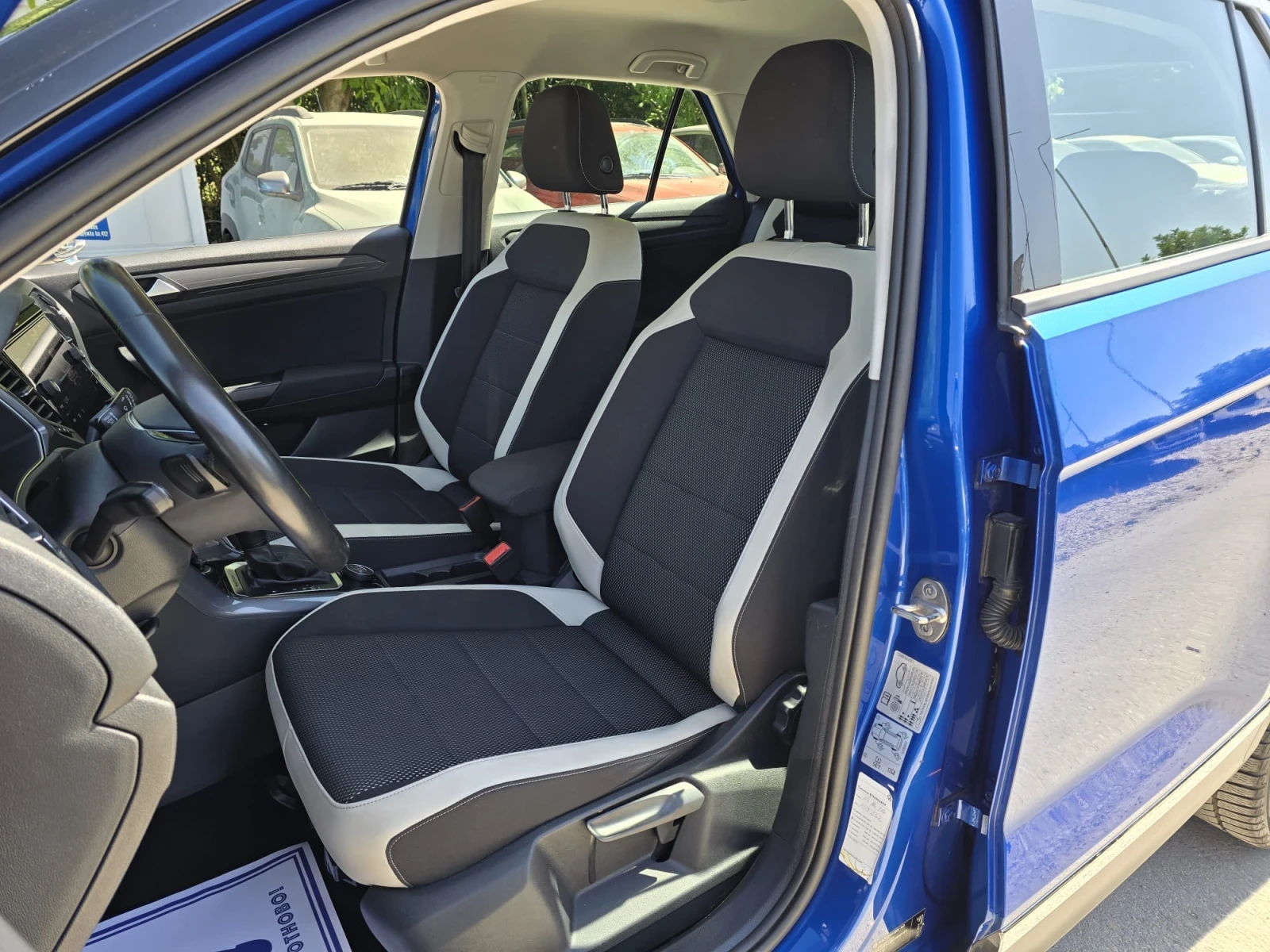 VW T-Roc 2.0TDI - 4Motion - DIGITAL - FULL LED - изображение 10