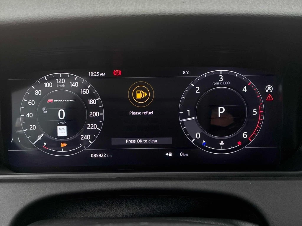 Land Rover Range Rover Velar * R Dynamic SE * CARFAX * БЕЗ ПЪРВОНАЧАЛНА ВНОСКА - изображение 7