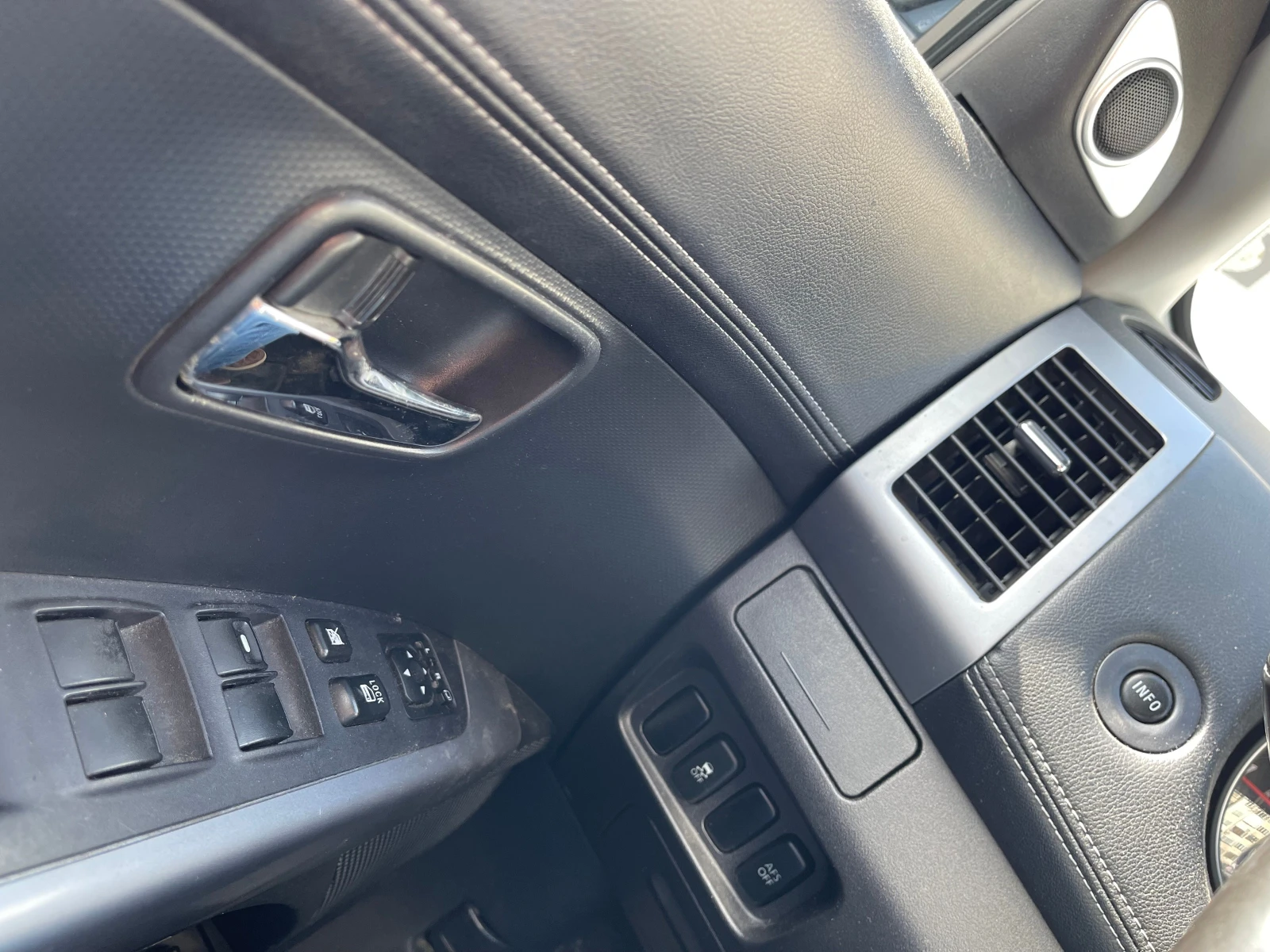 Mitsubishi Outlander 2.2 4x4 FULLАвтоматик/Нави/Камера/Кожа/Ксенон  - изображение 10