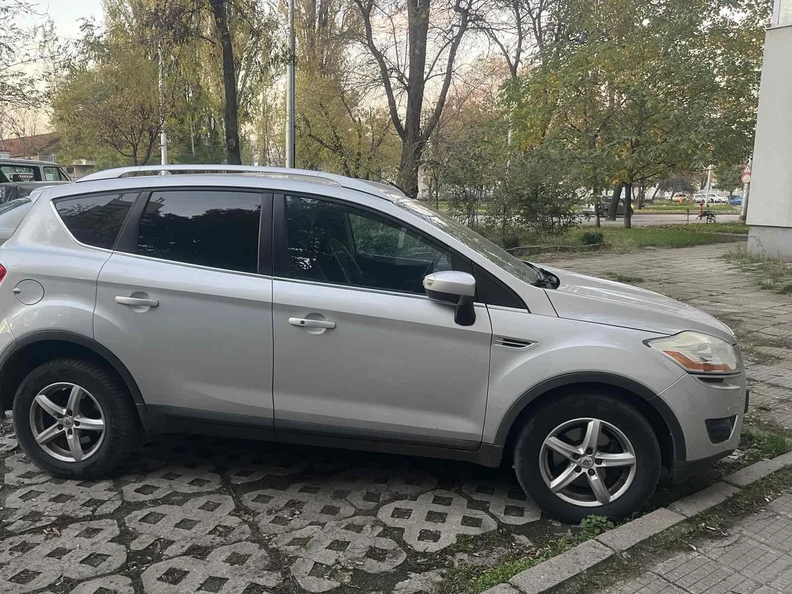 Ford Kuga, снимка 8 - Автомобили и джипове - 53515117