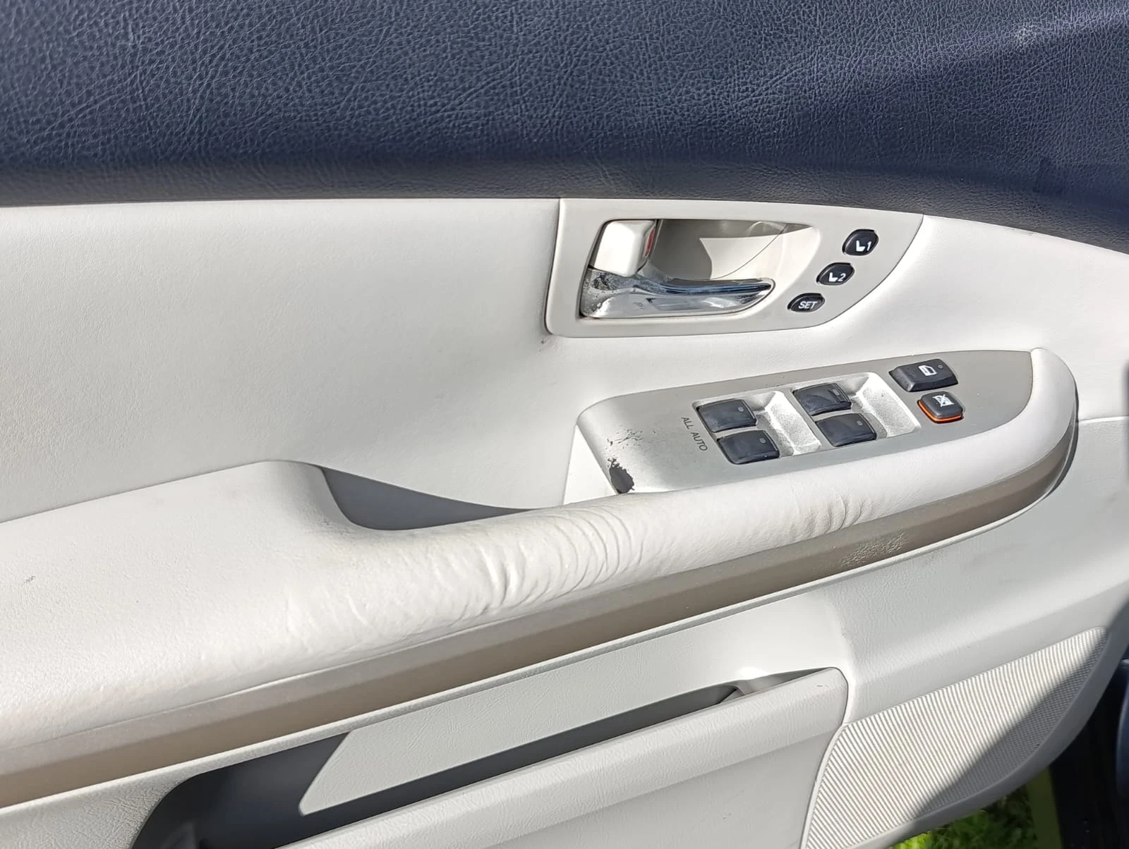 Lexus RX 400h, снимка 6 - Автомобили и джипове - 53877844