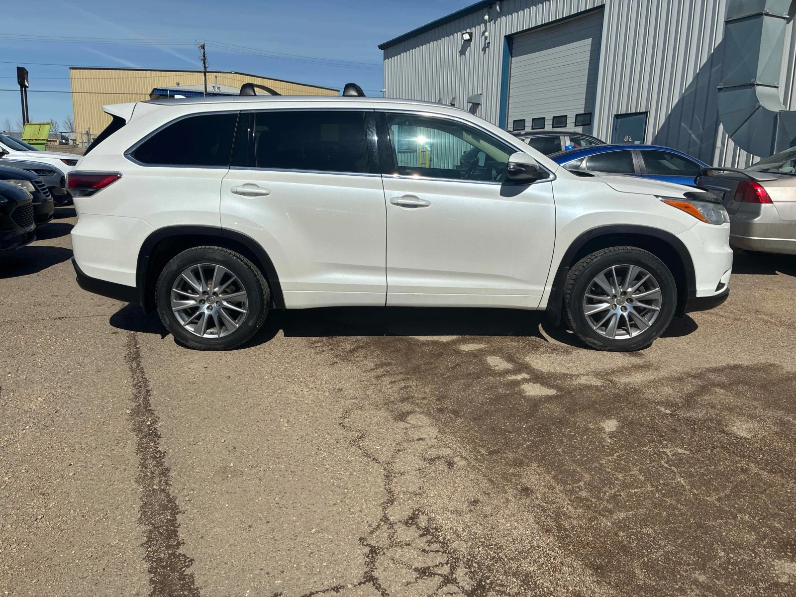 Toyota Highlander XLE * * 7 МЕСТА * * CARFAX * * АВТО КРЕДИТ * * , снимка 4 - Автомобили и джипове - 54176409