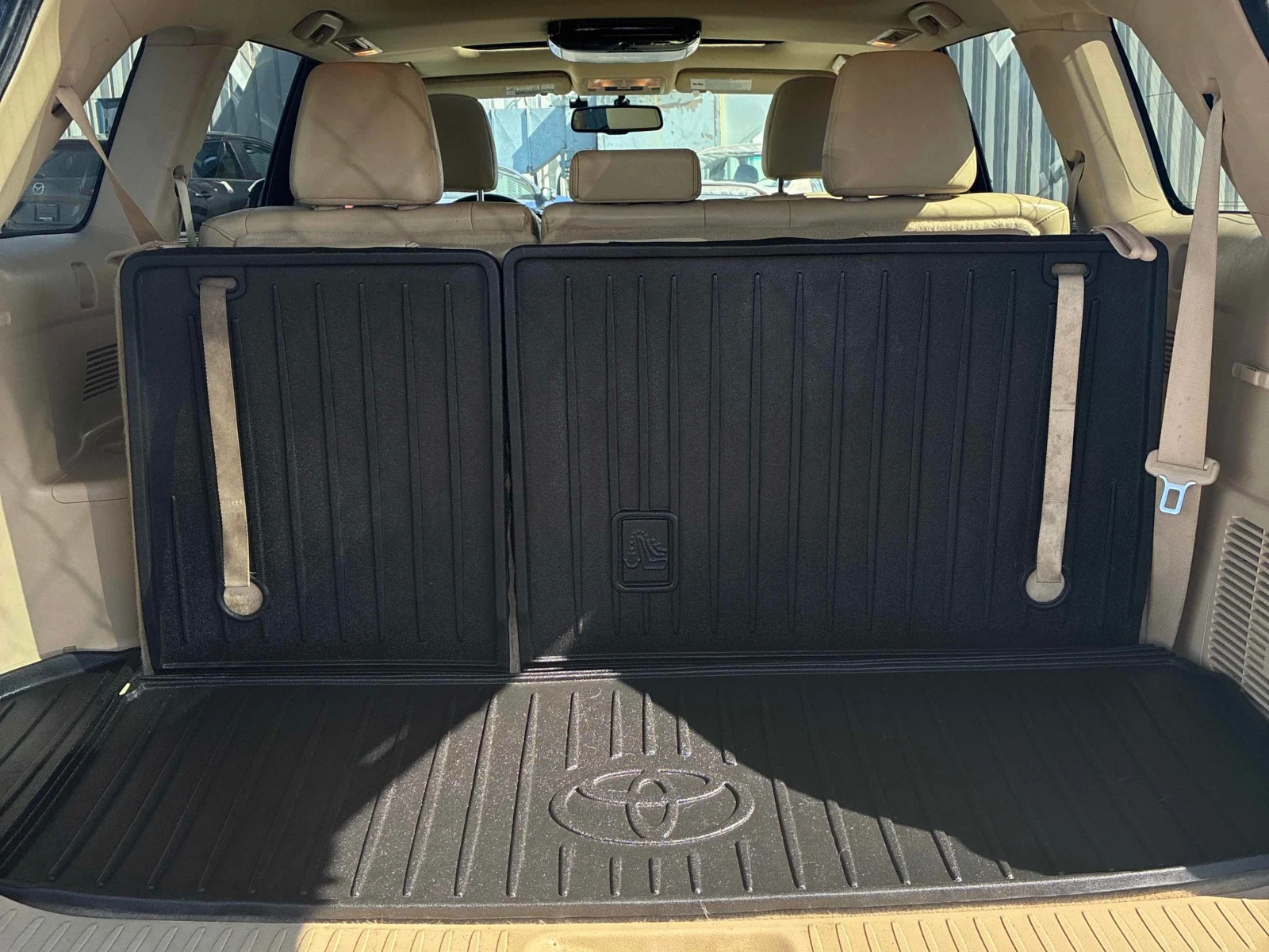 Toyota Highlander XLE * * 7 МЕСТА * * CARFAX * * АВТО КРЕДИТ * * , снимка 8 - Автомобили и джипове - 54176409