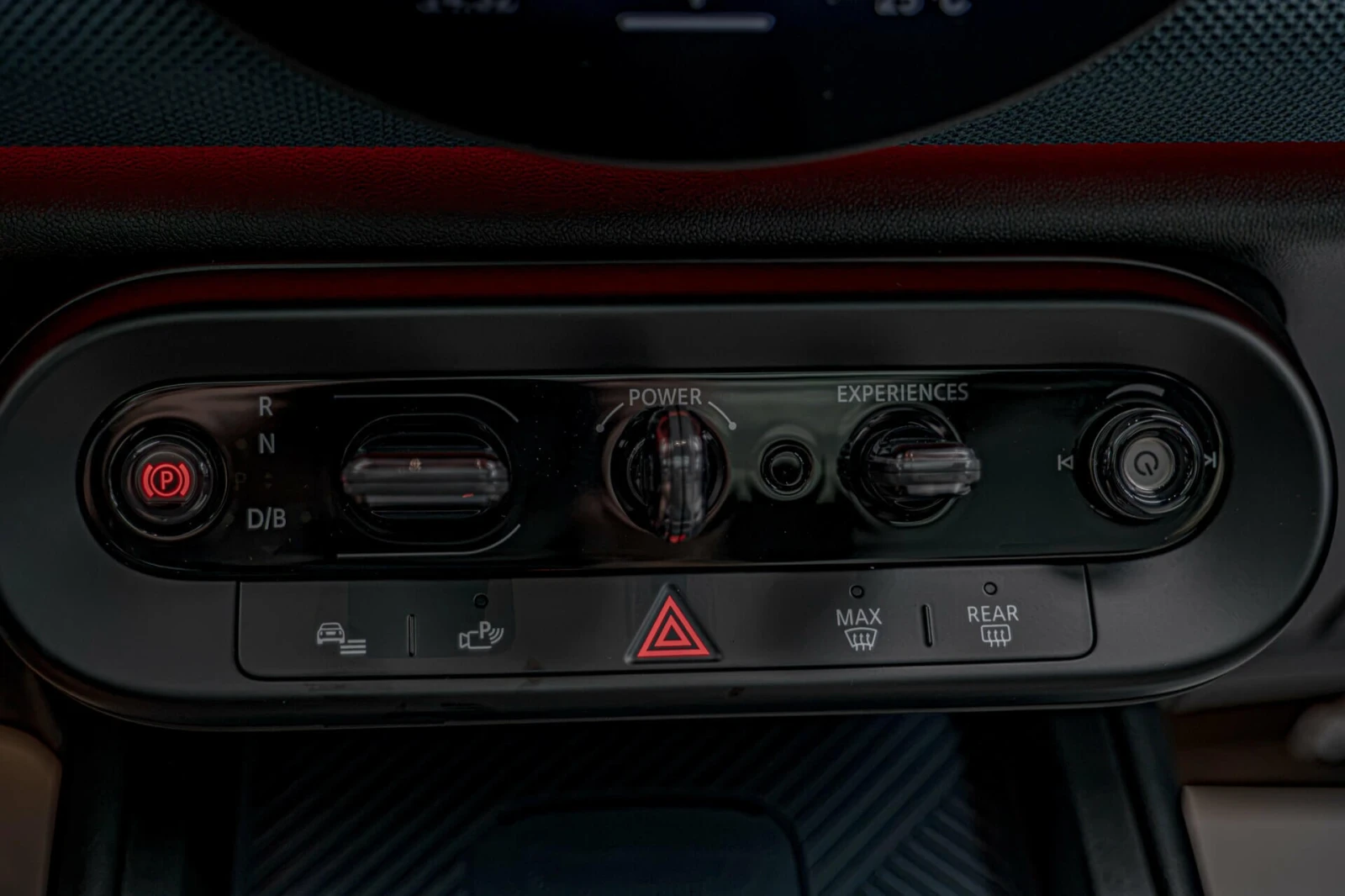 Mini Countryman 4 ALL SE/Harman Kardon/HuD/Камера 360/ACC/Панорама, снимка 12 - Автомобили и джипове - 55206934