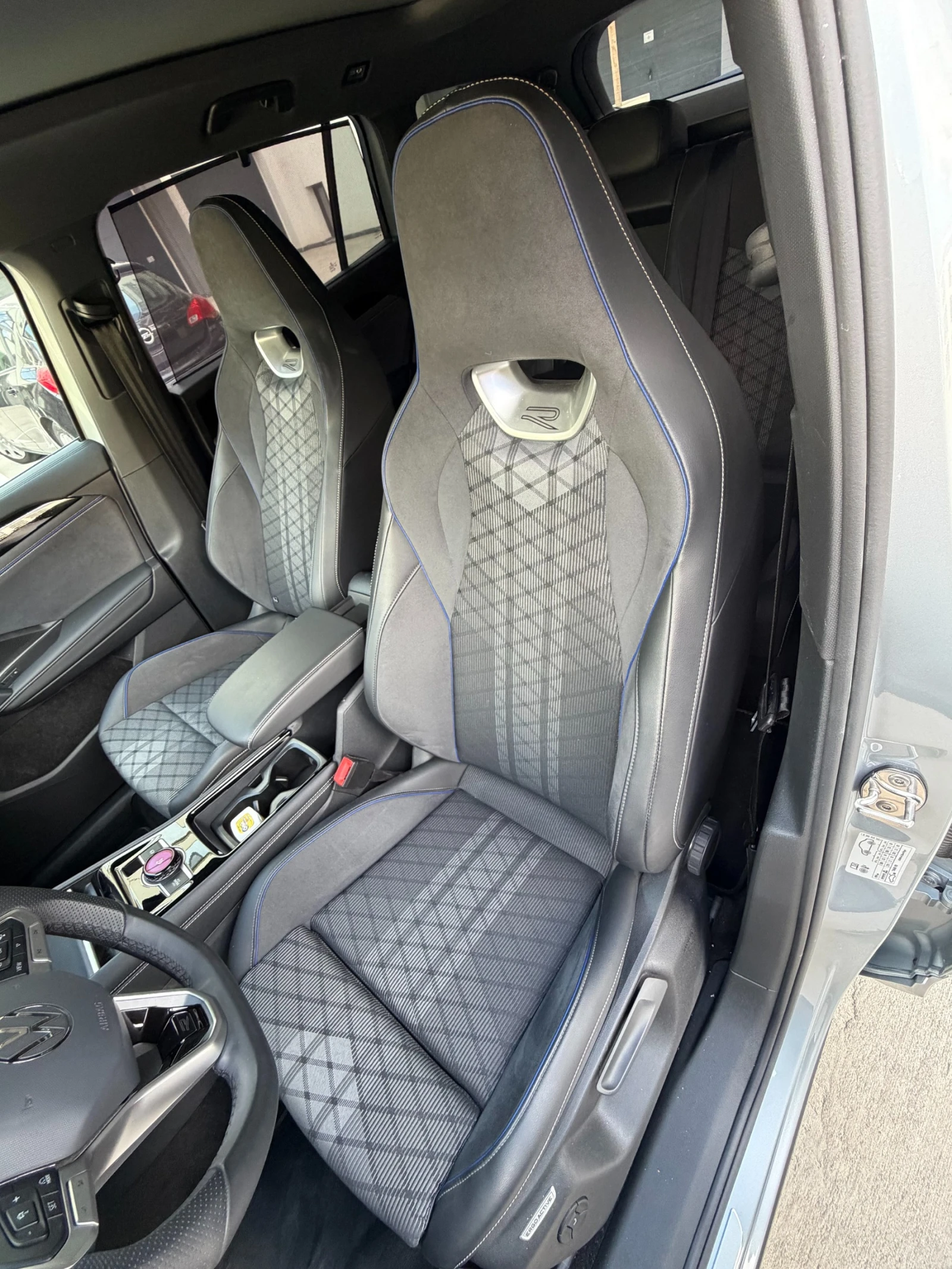 VW Tayron 2.0 TSI, R-Line, снимка 10 - Автомобили и джипове - 55962720