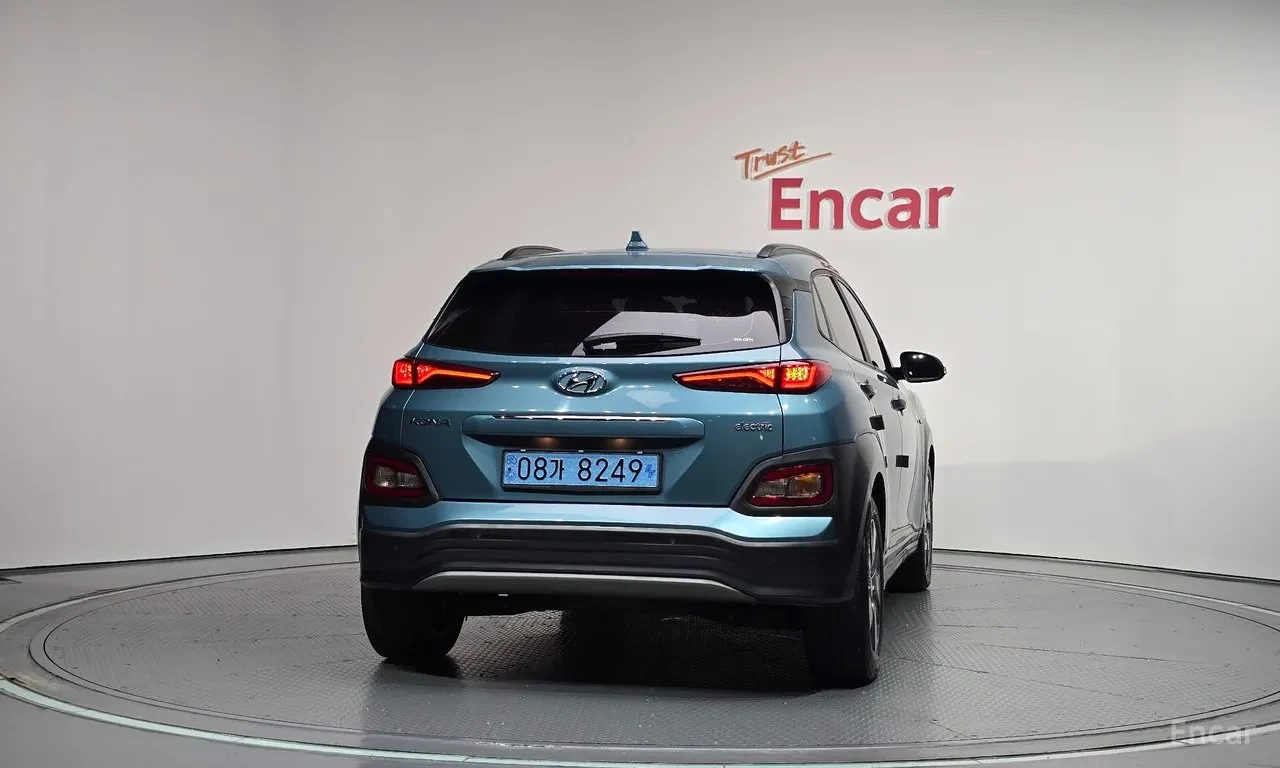 Hyundai Kona Long Range - 67 kWh | Термопомпа | FULL Екстри, снимка 4 - Автомобили и джипове - 56314798