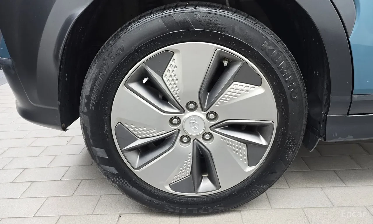 Hyundai Kona Long Range - 67 kWh | Термопомпа | FULL Екстри, снимка 5 - Автомобили и джипове - 56314798