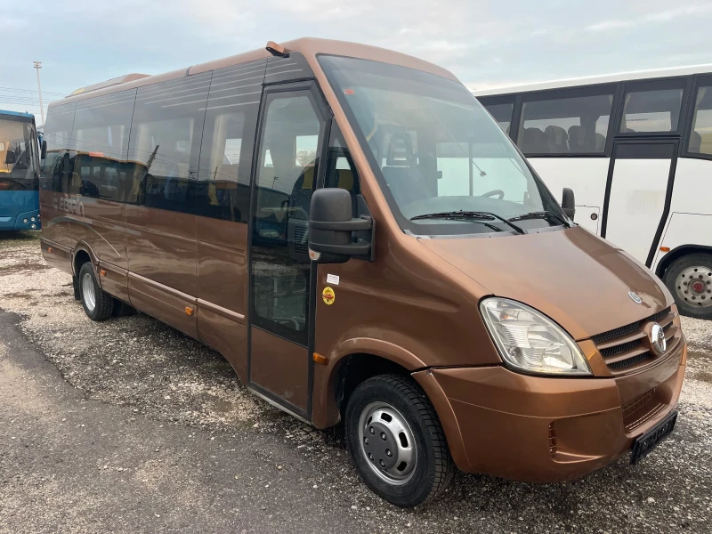 Iveco Daily Strada plus 23 места, снимка 1 - Бусове и автобуси - 48253597