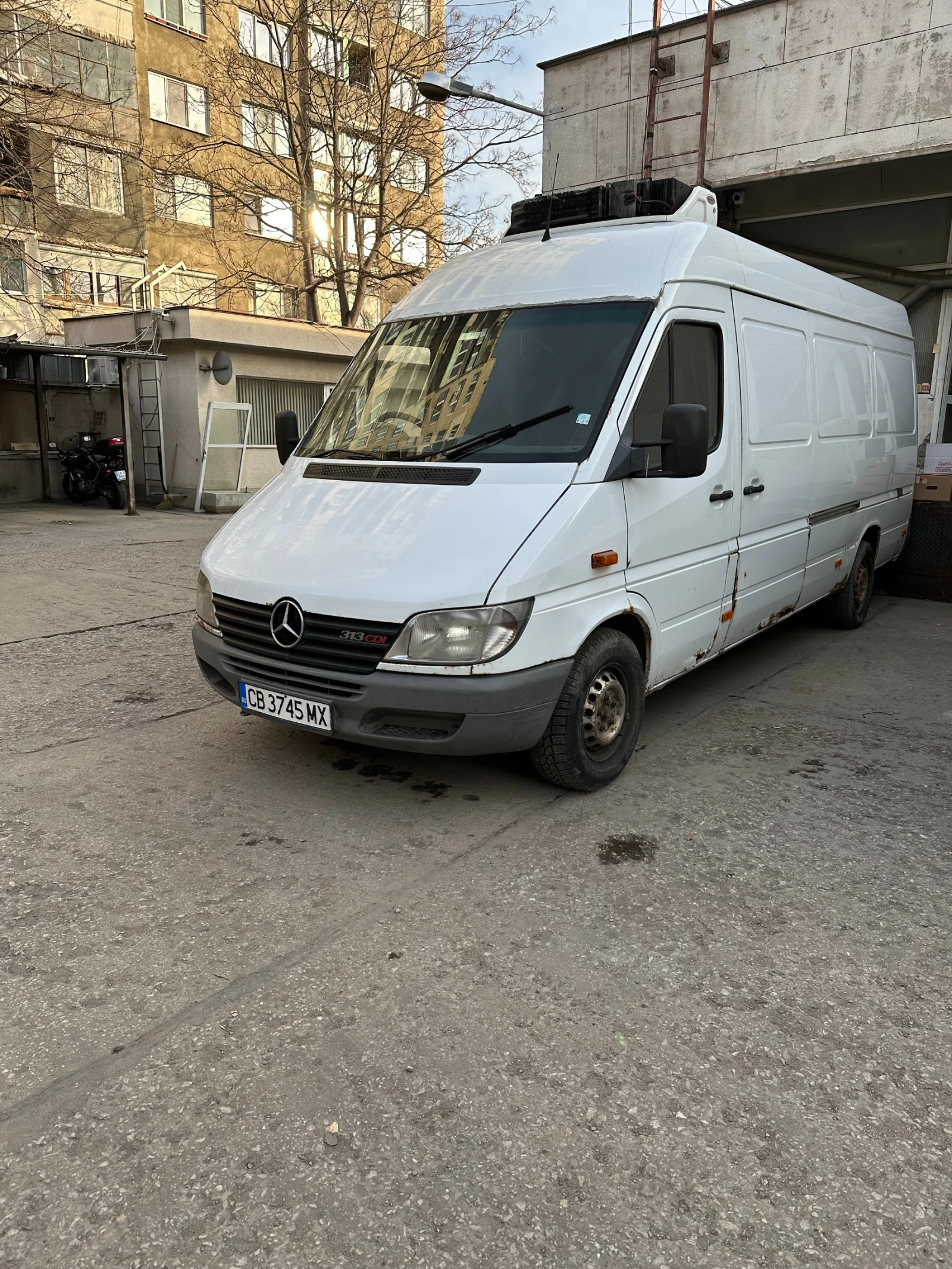 Mercedes-Benz 313