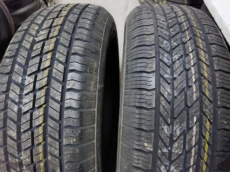 Гуми Летни 215/60R16, снимка 1 - Гуми и джанти - 35813697