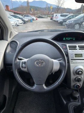 Toyota Yaris 1.0 | 168 806 км., снимка 11